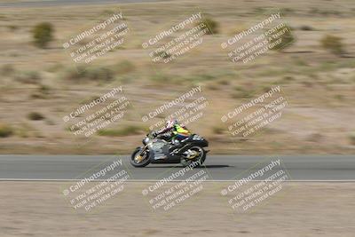 media/Apr-20-2025-AHRMA (Sun) [[393a79c373]]/Race/Group 11 early race/Turn 4b/